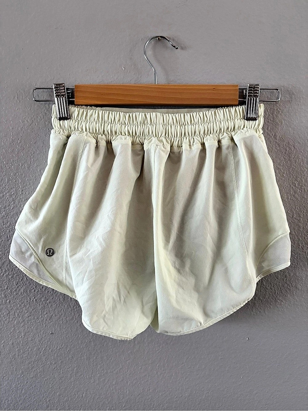 Lululemon Hotty Lined Short 2.5"